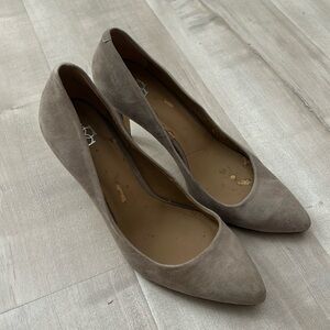 Ann Taylor Suede Gray Mila Pumps Size 6.5
